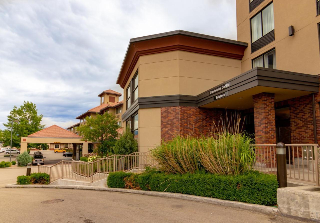 Hotel Kelowna & Conference Centre Exterior photo